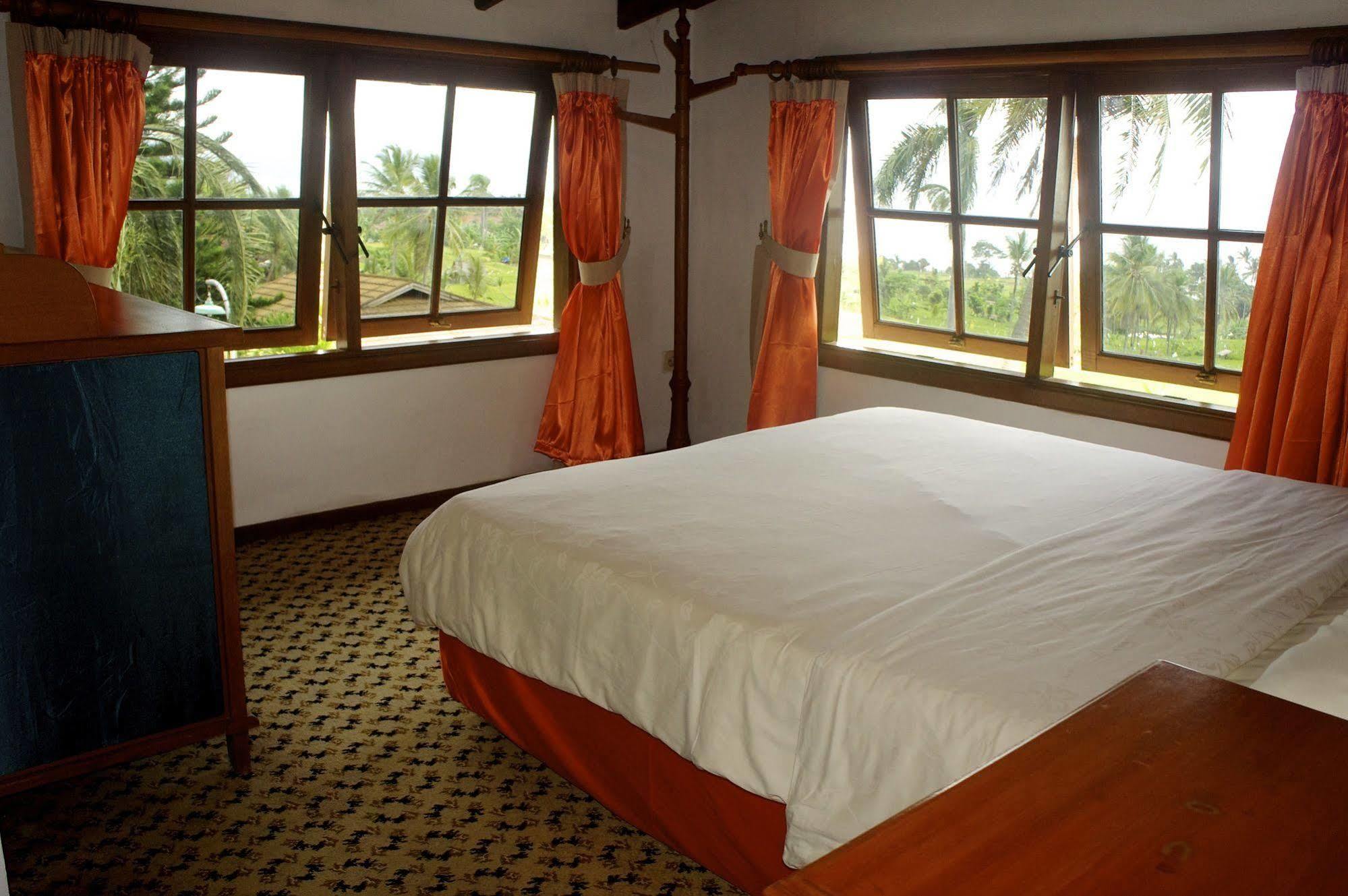 โอโย 1214 มาย ลากูซา Hotel Cimaja ภายนอก รูปภาพ