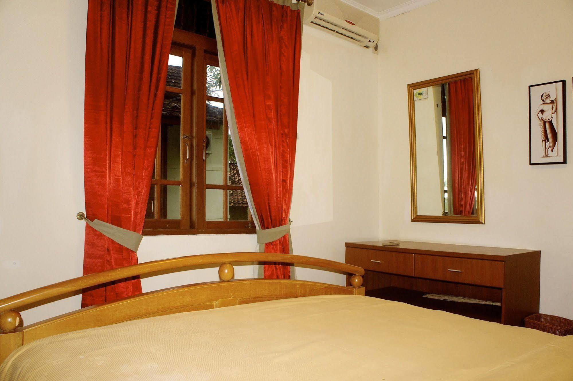 โอโย 1214 มาย ลากูซา Hotel Cimaja ภายนอก รูปภาพ