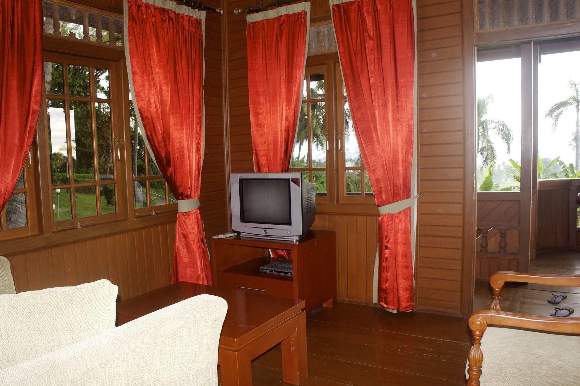 โอโย 1214 มาย ลากูซา Hotel Cimaja ภายนอก รูปภาพ